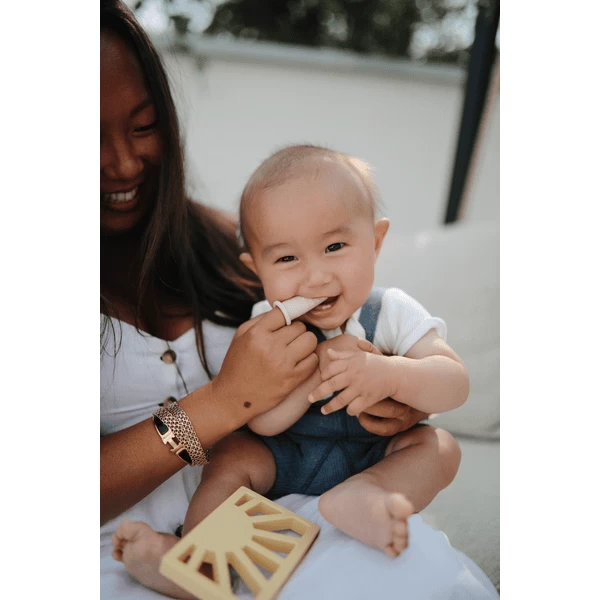 Mushie Vingertandenborstel Blush /Shifting Sand - Afbeelding 5